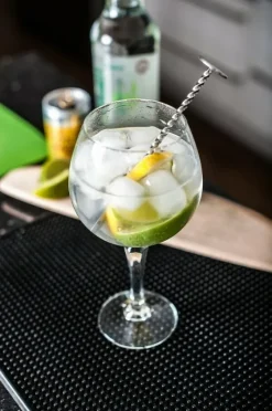 G & T cocktailske