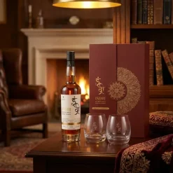 Indri Trini Single Malt Whisky Gavesæt m/2 Glas 70cl