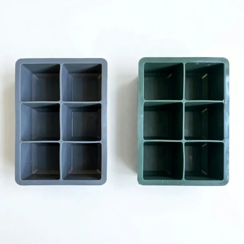 Isterningebakke til 6 store isterninger silikone 16,5x11,5x5 cm