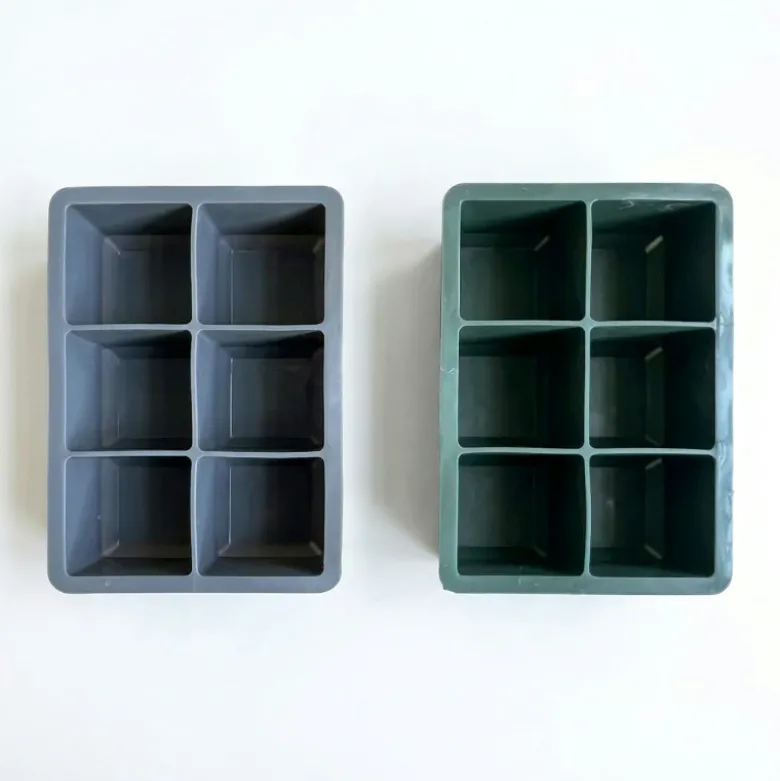 Isterningebakke til 6 store isterninger silikone 16,5x11,5x5 cm