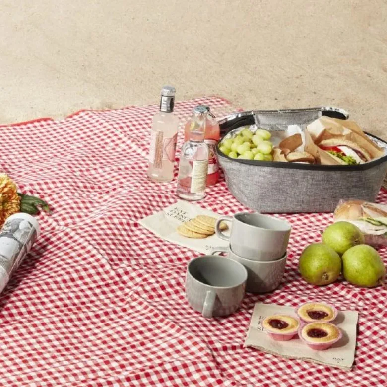 Picnictæppe Rød/Hvid Ternet By Bercato 150x135cm