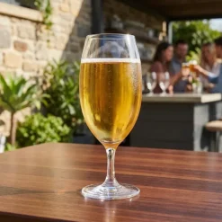 Premium Ølglas på fod 47 cl- Plastik